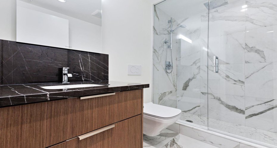 128 Waterfront Court, Calgary, Alberta T2P1K9, 2 Bedrooms Bedrooms, ,3 BathroomsBathrooms,Residential,For Sale,Waterfront,A2264821