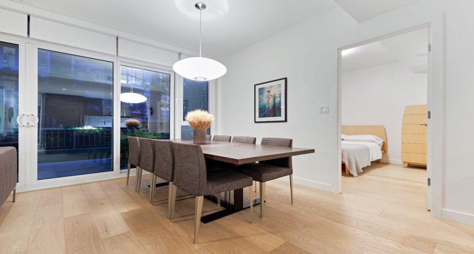 128 Waterfront Court, Calgary, Alberta T2P1K9, 2 Bedrooms Bedrooms, ,3 BathroomsBathrooms,Residential,For Sale,Waterfront,A2264821