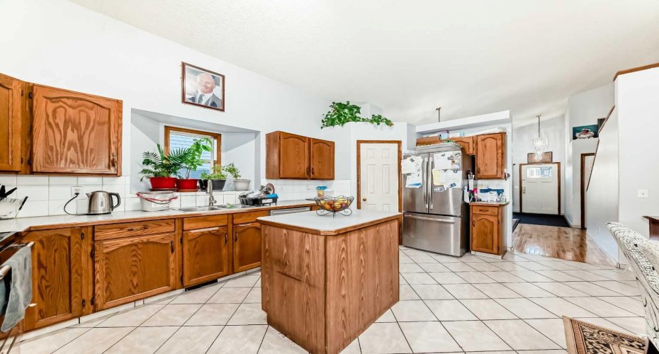 11 San Diego Green, Calgary, Alberta T1Y 7C4, 4 Bedrooms Bedrooms, ,3 BathroomsBathrooms,Residential,For Sale,San Diego,A2264960