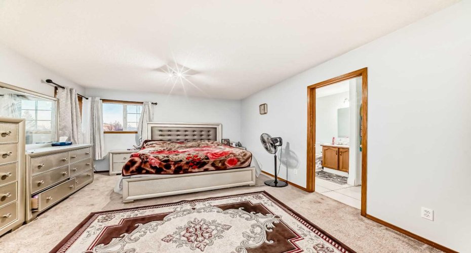 11 San Diego Green, Calgary, Alberta T1Y 7C4, 4 Bedrooms Bedrooms, ,3 BathroomsBathrooms,Residential,For Sale,San Diego,A2264960