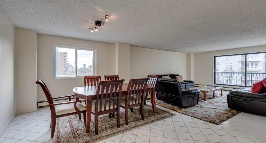 1320 12 Avenue, Calgary, Alberta T3C3R6, 2 Bedrooms Bedrooms, ,1 BathroomBathrooms,Residential,For Sale,12,A2265296