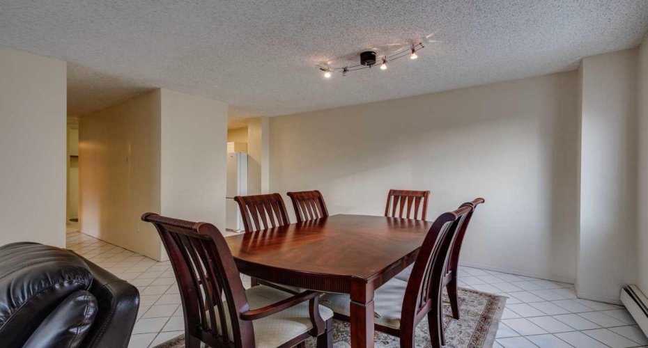 1320 12 Avenue, Calgary, Alberta T3C3R6, 2 Bedrooms Bedrooms, ,1 BathroomBathrooms,Residential,For Sale,12,A2265296