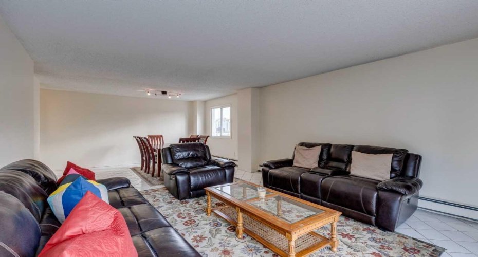 1320 12 Avenue, Calgary, Alberta T3C3R6, 2 Bedrooms Bedrooms, ,1 BathroomBathrooms,Residential,For Sale,12,A2265296