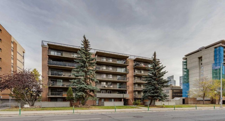 1320 12 Avenue, Calgary, Alberta T3C3R6, 2 Bedrooms Bedrooms, ,1 BathroomBathrooms,Residential,For Sale,12,A2265296