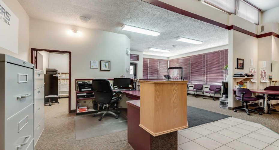 5120 50 Avenue, Olds, Alberta T4H 1A5, ,Commercial,For Sale,50,A2265377