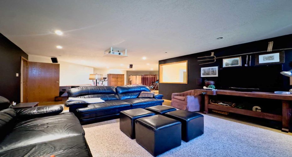 42082 Range Road 274, Hill Spring, Alberta T0K 1E0, 6 Bedrooms Bedrooms, ,4 BathroomsBathrooms,Residential,For Sale,Range Road 274,A2262252