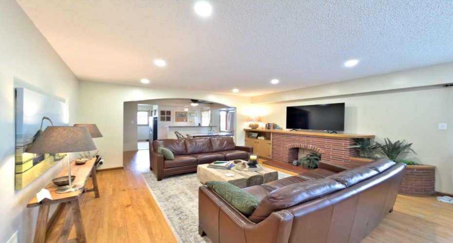 42082 Range Road 274, Hill Spring, Alberta T0K 1E0, 6 Bedrooms Bedrooms, ,4 BathroomsBathrooms,Residential,For Sale,Range Road 274,A2262252
