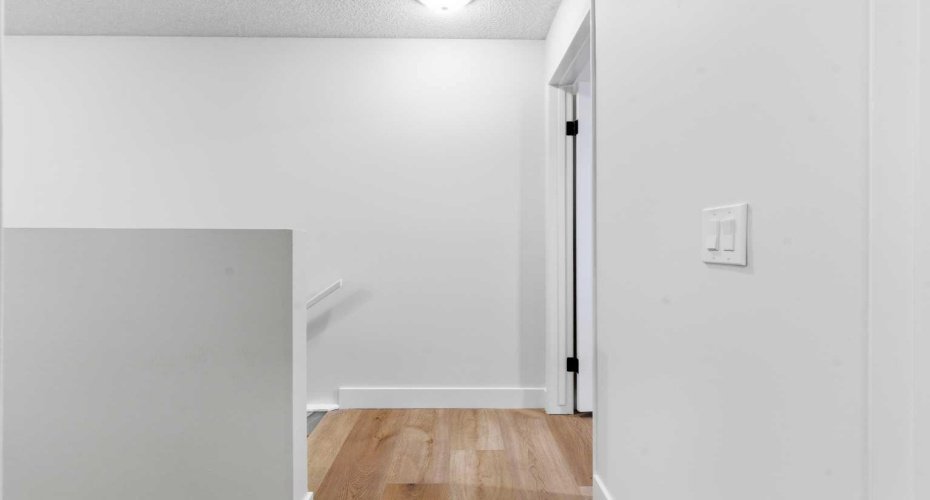 91 Deerfield Drive, Calgary, Alberta T2J 6T9, 3 Bedrooms Bedrooms, ,2 BathroomsBathrooms,Residential,For Sale,Deerfield,A2263400