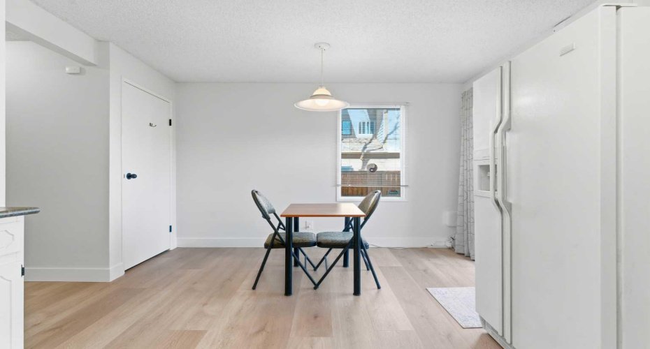 91 Deerfield Drive, Calgary, Alberta T2J 6T9, 3 Bedrooms Bedrooms, ,2 BathroomsBathrooms,Residential,For Sale,Deerfield,A2263400