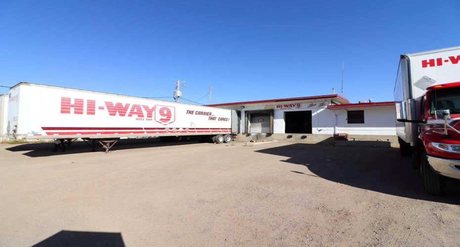 666 15 Street, Medicine Hat, Alberta T1A4W3, ,Commercial,For Sale,15,A2265341