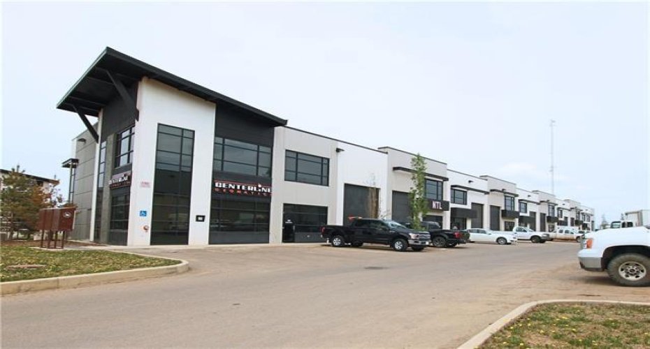 400 MacKenzie Boulevard, Fort McMurray, Alberta T9H 4C4, ,Commercial,For Sale,Kuusamo,MacKenzie,A2265405