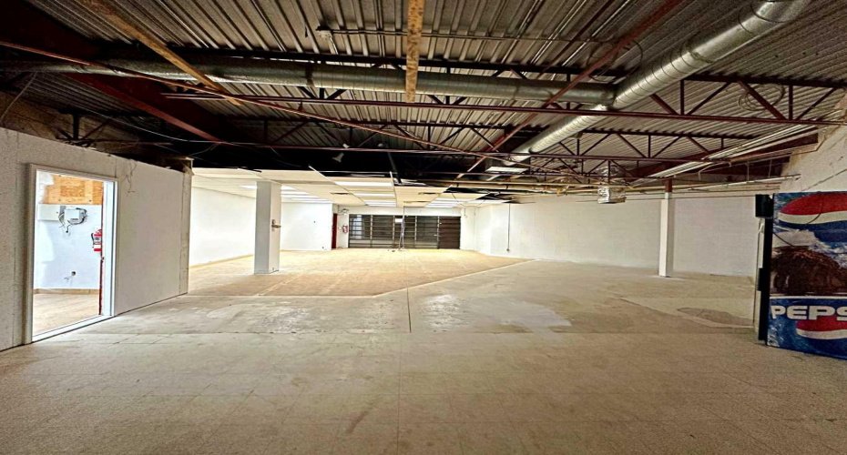 208 Beacon Hill Drive, Fort McMurray, Alberta T9H 2R1, ,Commercial,For Lease,Beacon Hill Shopping Centre ,Beacon Hill,A2265411