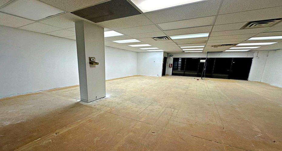 208 Beacon Hill Drive, Fort McMurray, Alberta T9H 2R1, ,Commercial,For Lease,Beacon Hill Shopping Centre ,Beacon Hill,A2265411