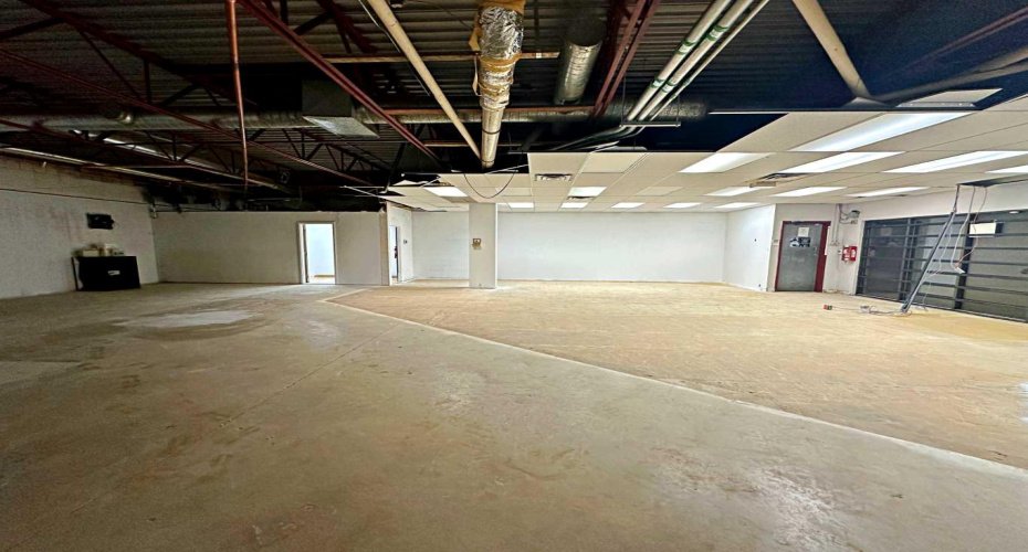 208 Beacon Hill Drive, Fort McMurray, Alberta T9H 2R1, ,Commercial,For Lease,Beacon Hill Shopping Centre ,Beacon Hill,A2265411