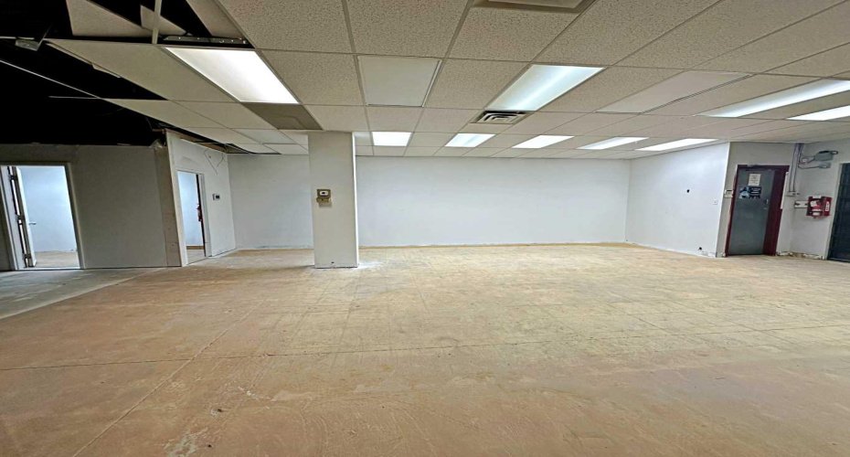 208 Beacon Hill Drive, Fort McMurray, Alberta T9H 2R1, ,Commercial,For Lease,Beacon Hill Shopping Centre ,Beacon Hill,A2265411