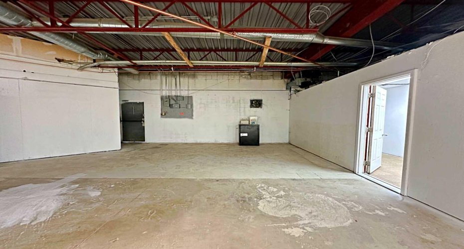 208 Beacon Hill Drive, Fort McMurray, Alberta T9H 2R1, ,Commercial,For Lease,Beacon Hill Shopping Centre ,Beacon Hill,A2265411
