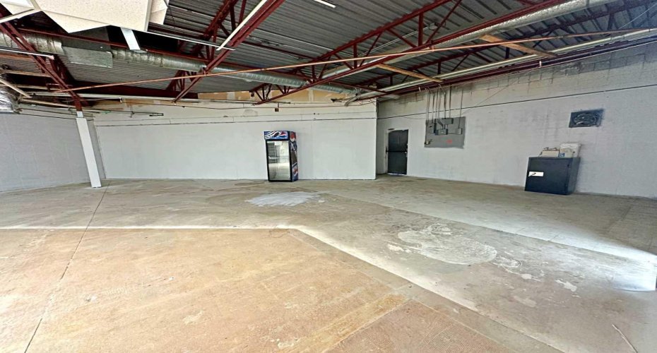 208 Beacon Hill Drive, Fort McMurray, Alberta T9H 2R1, ,Commercial,For Lease,Beacon Hill Shopping Centre ,Beacon Hill,A2265411