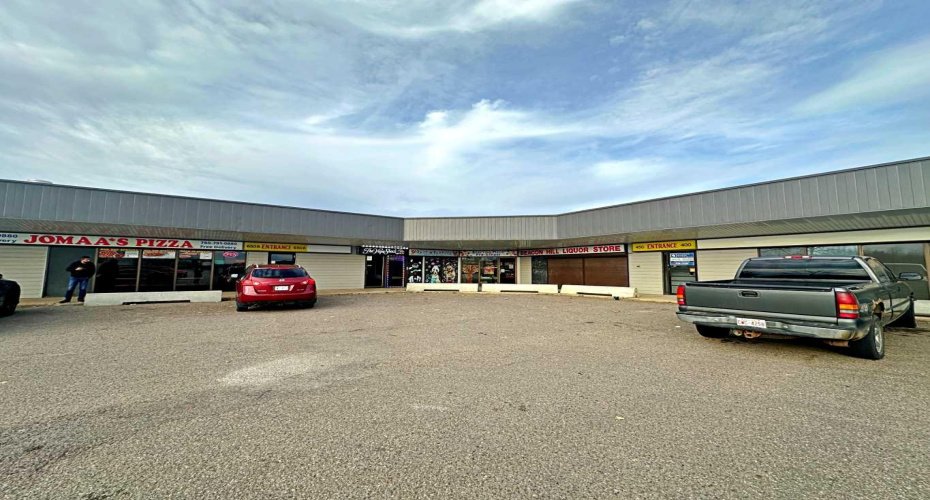 208 Beacon Hill Drive, Fort McMurray, Alberta T9H 2R1, ,Commercial,For Lease,Beacon Hill Shopping Centre ,Beacon Hill,A2265411