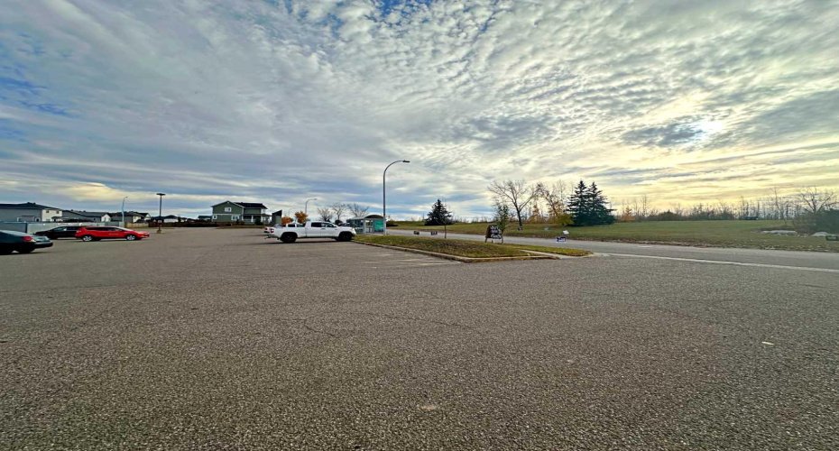 208 Beacon Hill Drive, Fort McMurray, Alberta T9H 2R1, ,Commercial,For Lease,Beacon Hill Shopping Centre ,Beacon Hill,A2265411