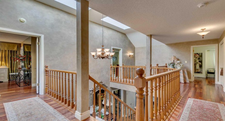 1302 Frontenac Avenue, Calgary, Alberta T2B1B6, 5 Bedrooms Bedrooms, ,4 BathroomsBathrooms,Residential,For Sale,Frontenac,A2265694