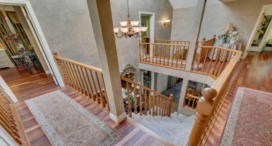 1302 Frontenac Avenue, Calgary, Alberta T2B1B6, 5 Bedrooms Bedrooms, ,4 BathroomsBathrooms,Residential,For Sale,Frontenac,A2265694