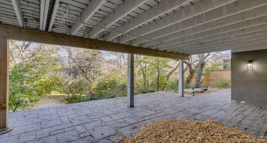 1302 Frontenac Avenue, Calgary, Alberta T2B1B6, 5 Bedrooms Bedrooms, ,4 BathroomsBathrooms,Residential,For Sale,Frontenac,A2265694