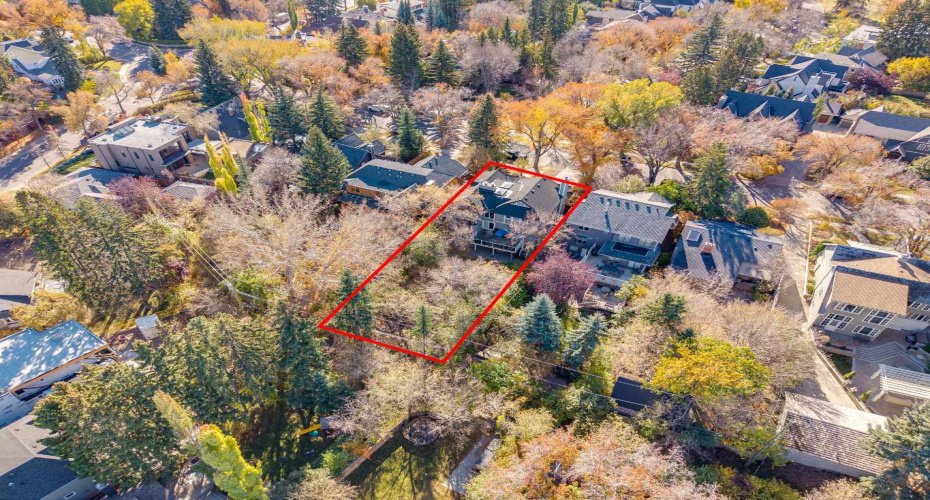 1302 Frontenac Avenue, Calgary, Alberta T2B1B6, 5 Bedrooms Bedrooms, ,4 BathroomsBathrooms,Residential,For Sale,Frontenac,A2265694