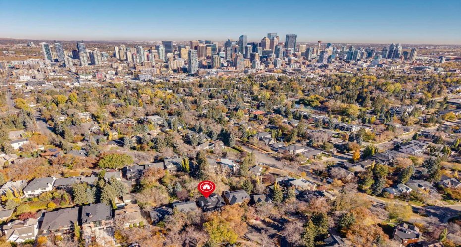 1302 Frontenac Avenue, Calgary, Alberta T2B1B6, 5 Bedrooms Bedrooms, ,4 BathroomsBathrooms,Residential,For Sale,Frontenac,A2265694