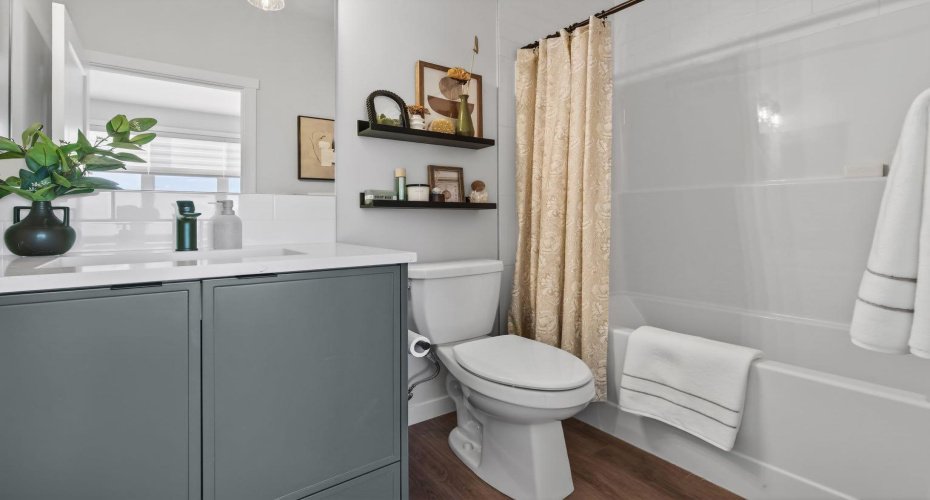 30 Creekside Villas, Calgary, Alberta T1T1Z1, 2 Bedrooms Bedrooms, ,3 BathroomsBathrooms,Residential,For Sale,Creekside,A2262562