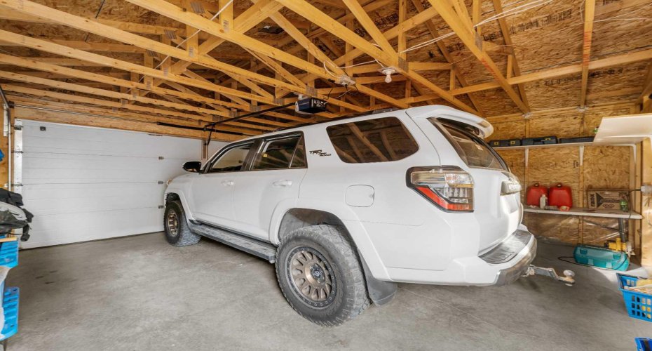 107 MASTERS Heights, Calgary, Alberta T3M 2M8, 5 Bedrooms Bedrooms, ,4 BathroomsBathrooms,Residential,For Sale,MASTERS,A2257319