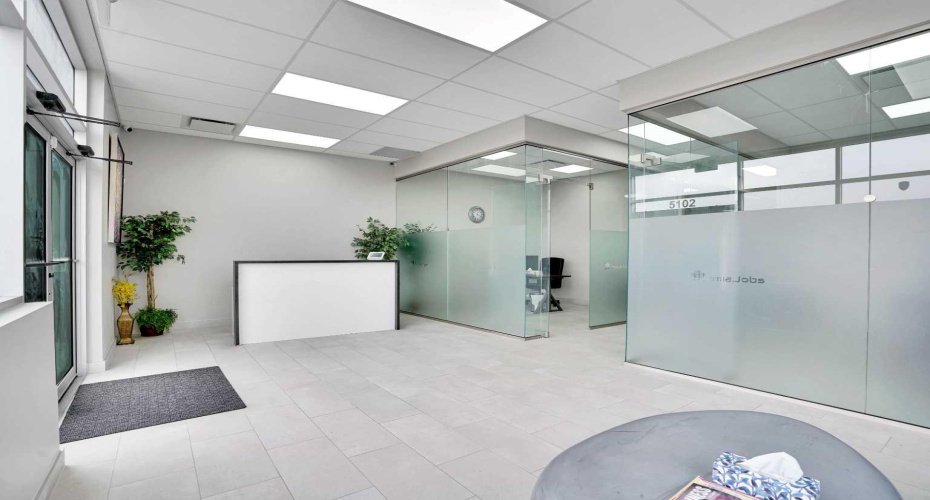 2255 32 Street, Calgary, Alberta T1Y 0C2, ,Commercial,For Sale,32,A2265963