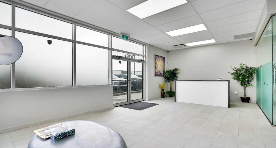 2255 32 Street, Calgary, Alberta T1Y 0C2, ,Commercial,For Sale,32,A2265963