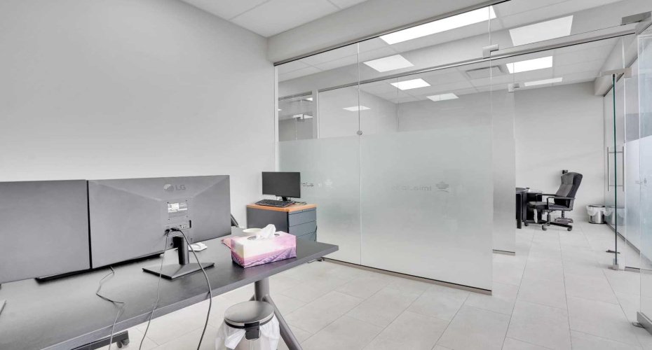 2255 32 Street, Calgary, Alberta T1Y 0C2, ,Commercial,For Sale,32,A2265963