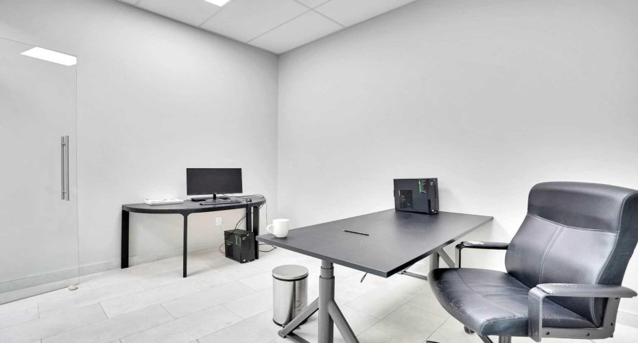 2255 32 Street, Calgary, Alberta T1Y 0C2, ,Commercial,For Sale,32,A2265963