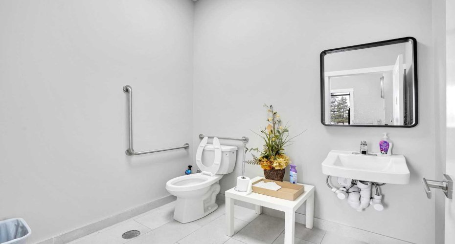 2255 32 Street, Calgary, Alberta T1Y 0C2, ,Commercial,For Sale,32,A2265963