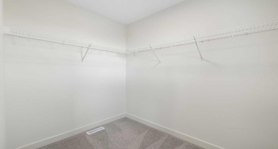 215 Belvedere Avenue, Calgary, Alberta T2A8A1, 3 Bedroom Bedrooms, 0 ,3 BathroomBathrooms,Residential,For Sale,Belvedere,0,A2265805