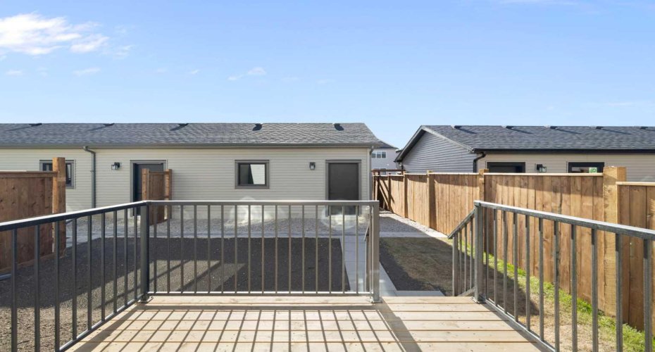 215 Belvedere Avenue, Calgary, Alberta T2A8A1, 3 Bedroom Bedrooms, 0 ,3 BathroomBathrooms,Residential,For Sale,Belvedere,0,A2265805