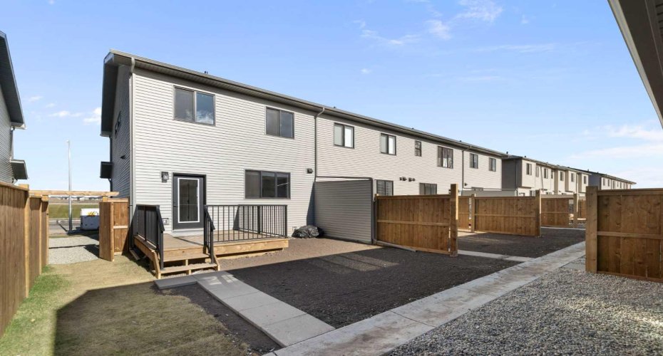 215 Belvedere Avenue, Calgary, Alberta T2A8A1, 3 Bedroom Bedrooms, 0 ,3 BathroomBathrooms,Residential,For Sale,Belvedere,0,A2265805