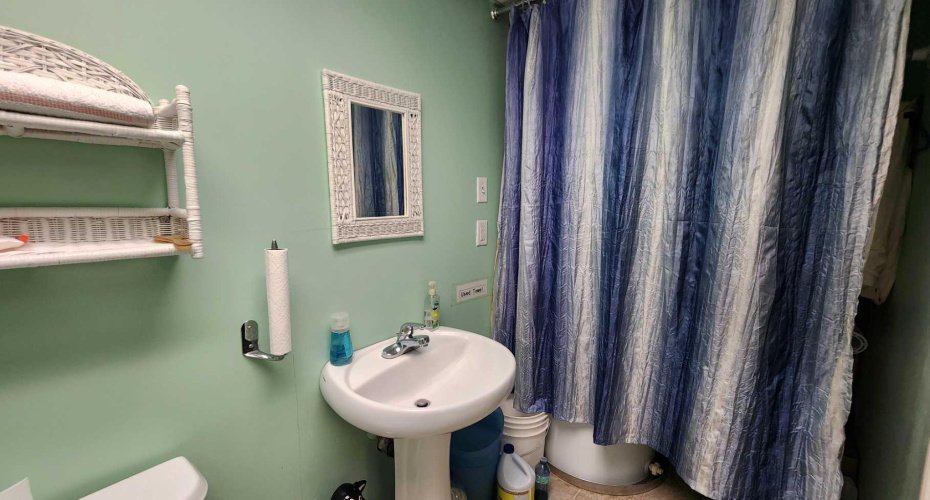 328 Centre Street, Calgary, Alberta T2G 4X6, ,Commercial,For Sale,Centre,A2266912