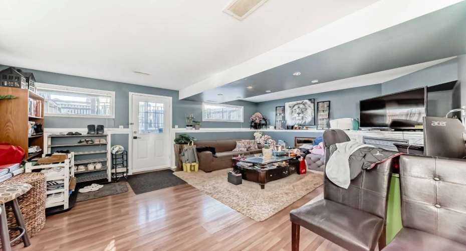 144 Taradale Drive, Calgary, Alberta T3J 5G3, 3 Bedrooms Bedrooms, ,2 BathroomsBathrooms,Residential,For Sale,Taradale,A2265786