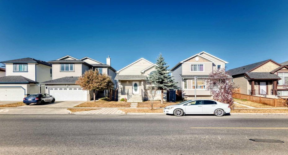 144 Taradale Drive, Calgary, Alberta T3J 5G3, 3 Bedrooms Bedrooms, ,2 BathroomsBathrooms,Residential,For Sale,Taradale,A2265786