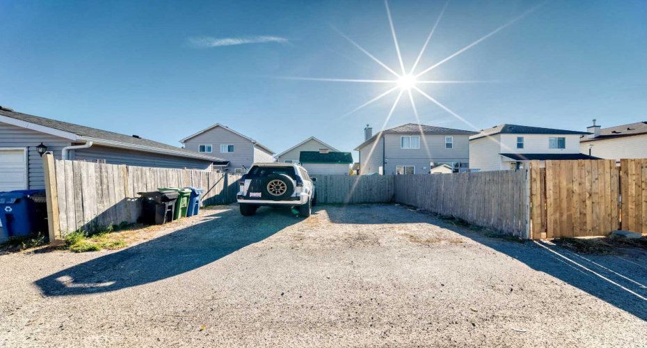144 Taradale Drive, Calgary, Alberta T3J 5G3, 3 Bedrooms Bedrooms, ,2 BathroomsBathrooms,Residential,For Sale,Taradale,A2265786