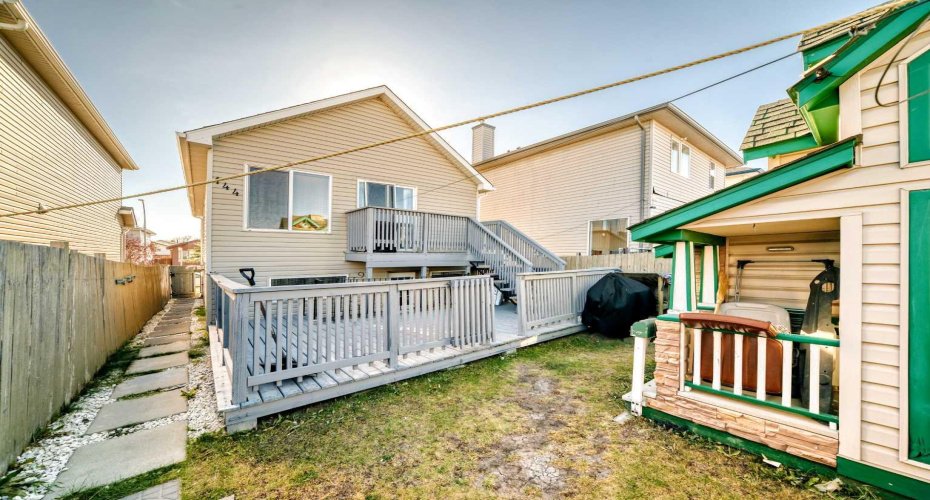 144 Taradale Drive, Calgary, Alberta T3J 5G3, 3 Bedrooms Bedrooms, ,2 BathroomsBathrooms,Residential,For Sale,Taradale,A2265786