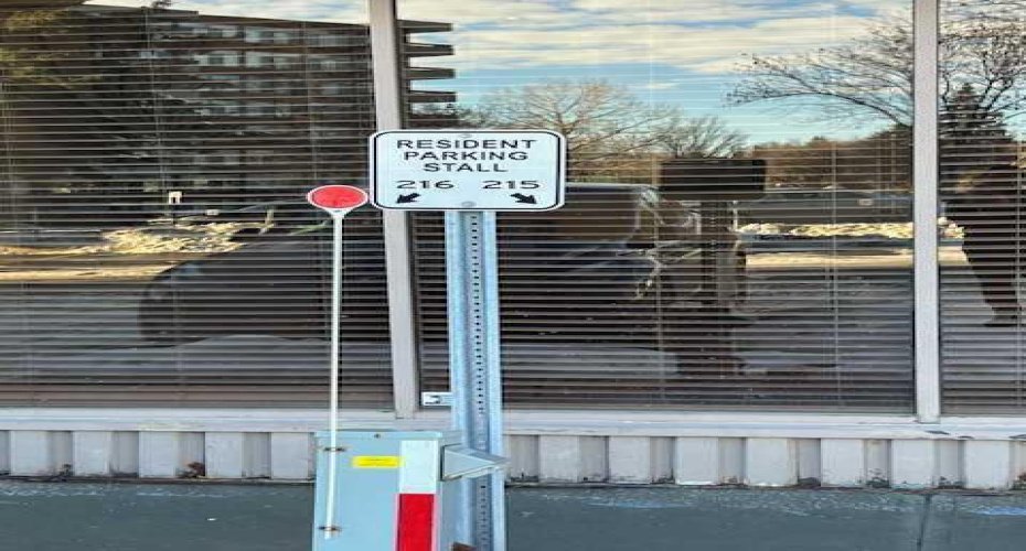 4603 Varsity Drive, Calgary, Alberta T3A 2V7, ,Commercial,For Sale,Varsity,A2267229