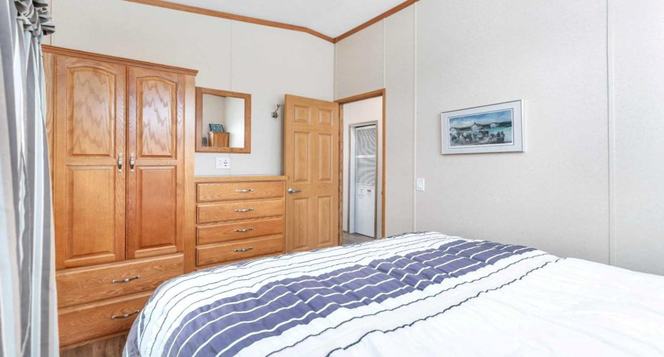 12040 Township Road 422, Rural Ponoka County, Alberta T0C 2J0, 2 Bedrooms Bedrooms, ,1 BathroomBathrooms,Residential,For Sale,Township Road 422,A2267579