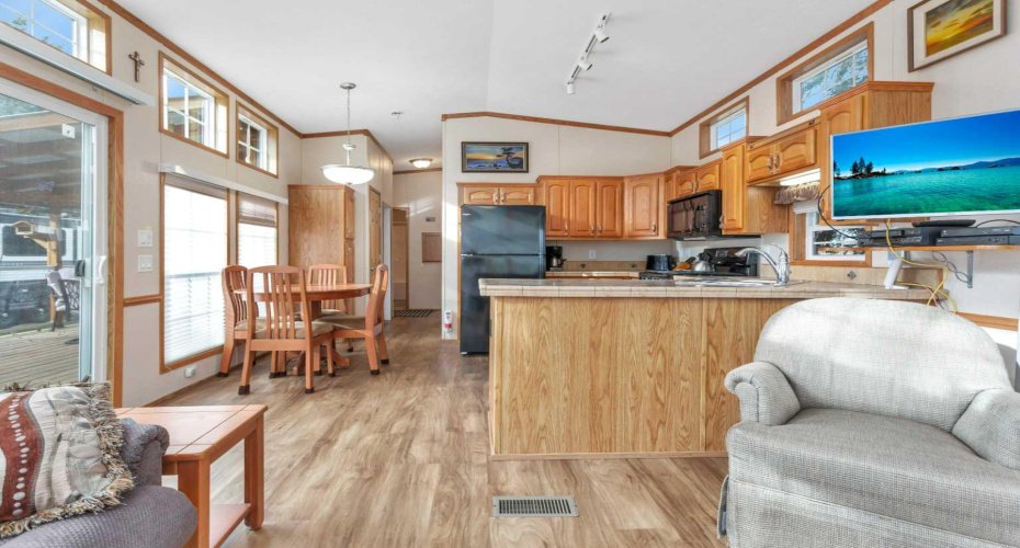 12040 Township Road 422, Rural Ponoka County, Alberta T0C 2J0, 2 Bedrooms Bedrooms, ,1 BathroomBathrooms,Residential,For Sale,Township Road 422,A2267579