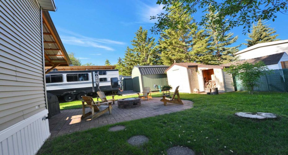 12040 Township Road 422, Rural Ponoka County, Alberta T0C 2J0, 2 Bedrooms Bedrooms, ,1 BathroomBathrooms,Residential,For Sale,Township Road 422,A2267579