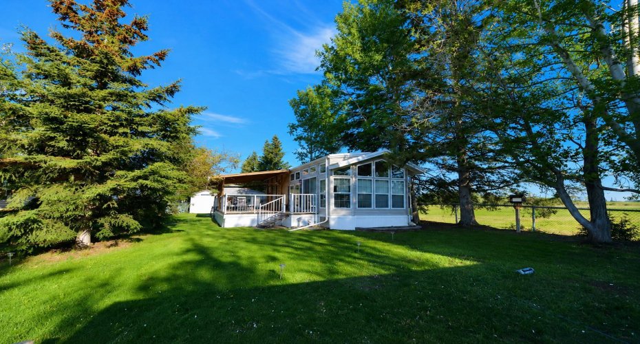 12040 Township Road 422, Rural Ponoka County, Alberta T0C 2J0, 2 Bedrooms Bedrooms, ,1 BathroomBathrooms,Residential,For Sale,Township Road 422,A2267579