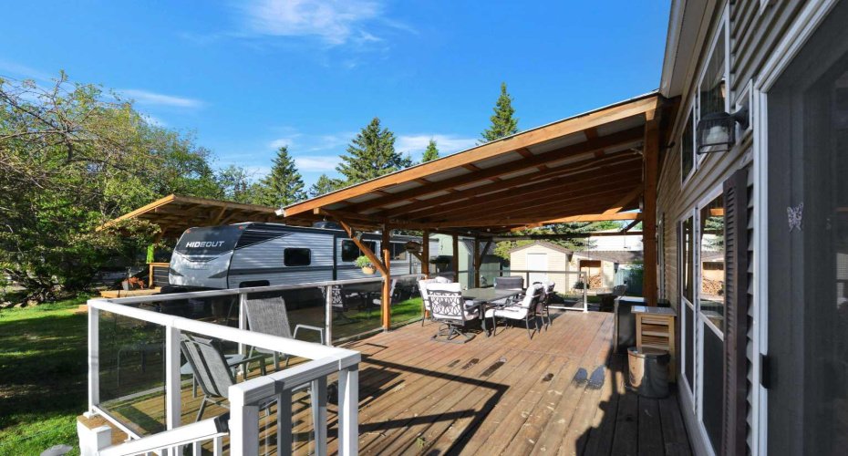 12040 Township Road 422, Rural Ponoka County, Alberta T0C 2J0, 2 Bedrooms Bedrooms, ,1 BathroomBathrooms,Residential,For Sale,Township Road 422,A2267579