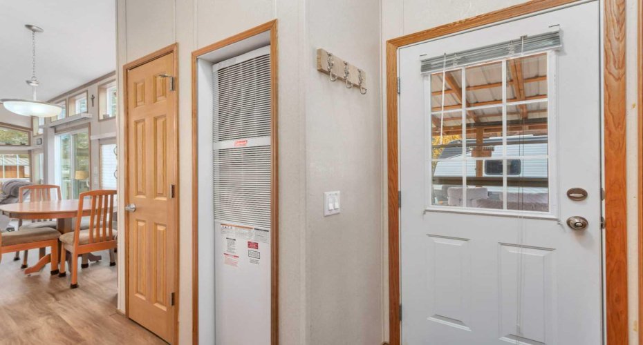 12040 Township Road 422, Rural Ponoka County, Alberta T0C 2J0, 2 Bedrooms Bedrooms, ,1 BathroomBathrooms,Residential,For Sale,Township Road 422,A2267579